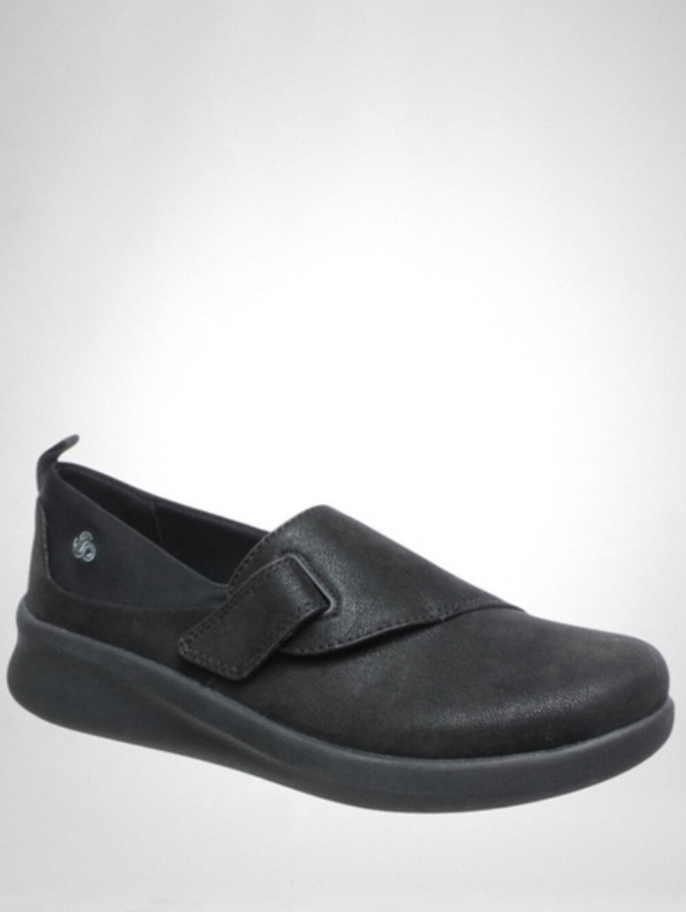 Clarks Cloudsteppers Women's Sillian 2.0 Ease Slip-On Soft Cushion Loafers Black